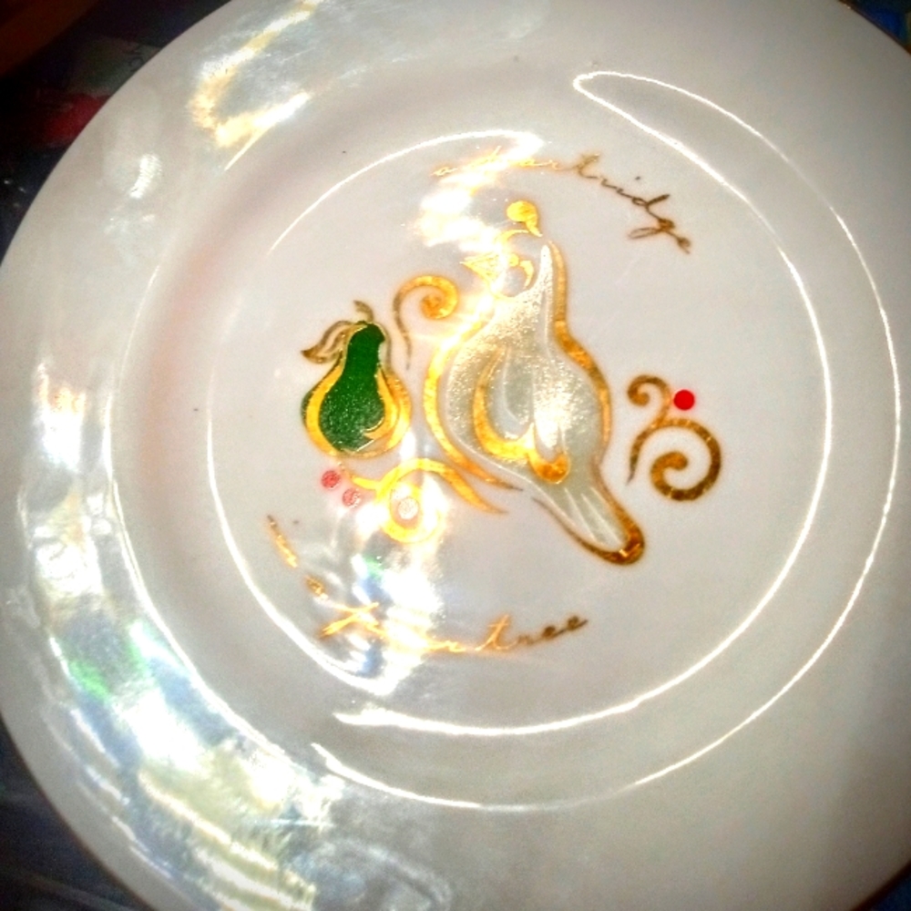 Pier1 imports original Christmas partridge in a pear tree dessert plates (6)
